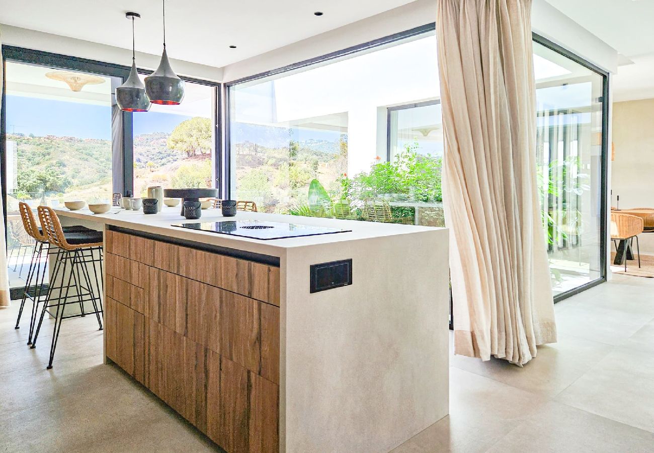 Villa en La Cala de Mijas - Villa elegante con piscina privada y gimnasio al aire libre