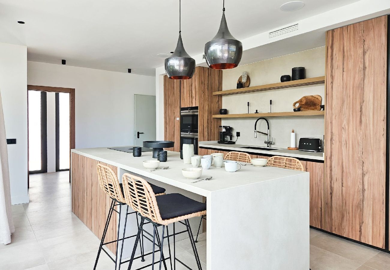 Villa en La Cala de Mijas - Villa elegante con piscina privada y gimnasio al aire libre