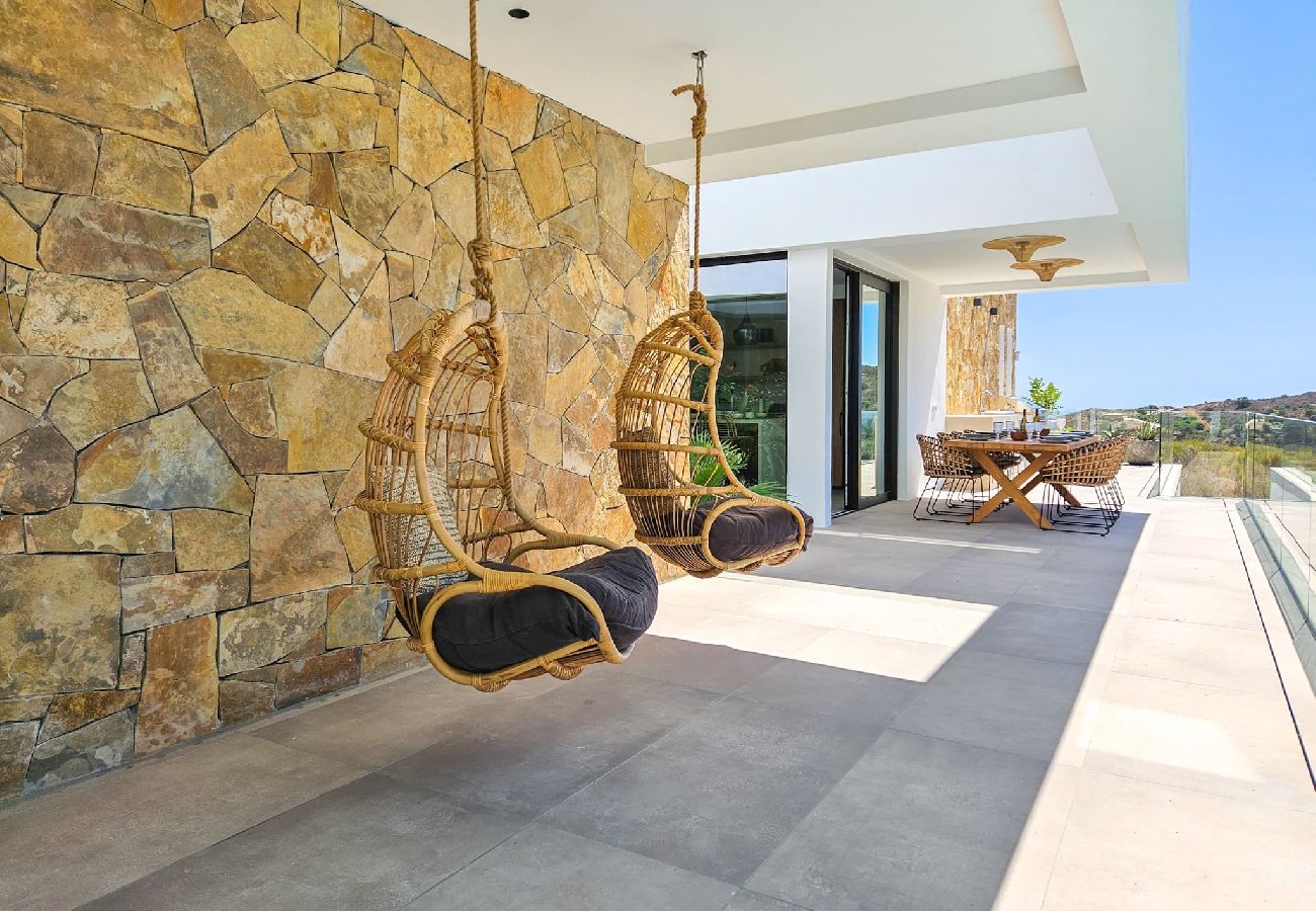 Villa en La Cala de Mijas - Villa elegante con piscina privada y gimnasio al aire libre