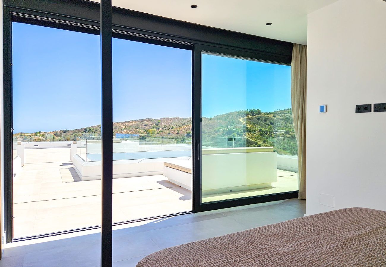Villa en La Cala de Mijas - Villa elegante con piscina privada y gimnasio al aire libre