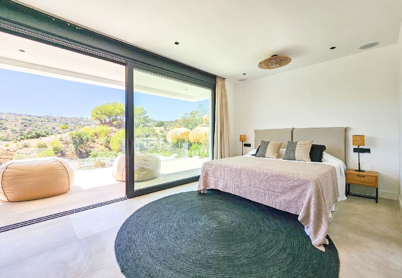 Villa en La Cala de Mijas - Villa elegante con piscina privada y gimnasio al aire libre