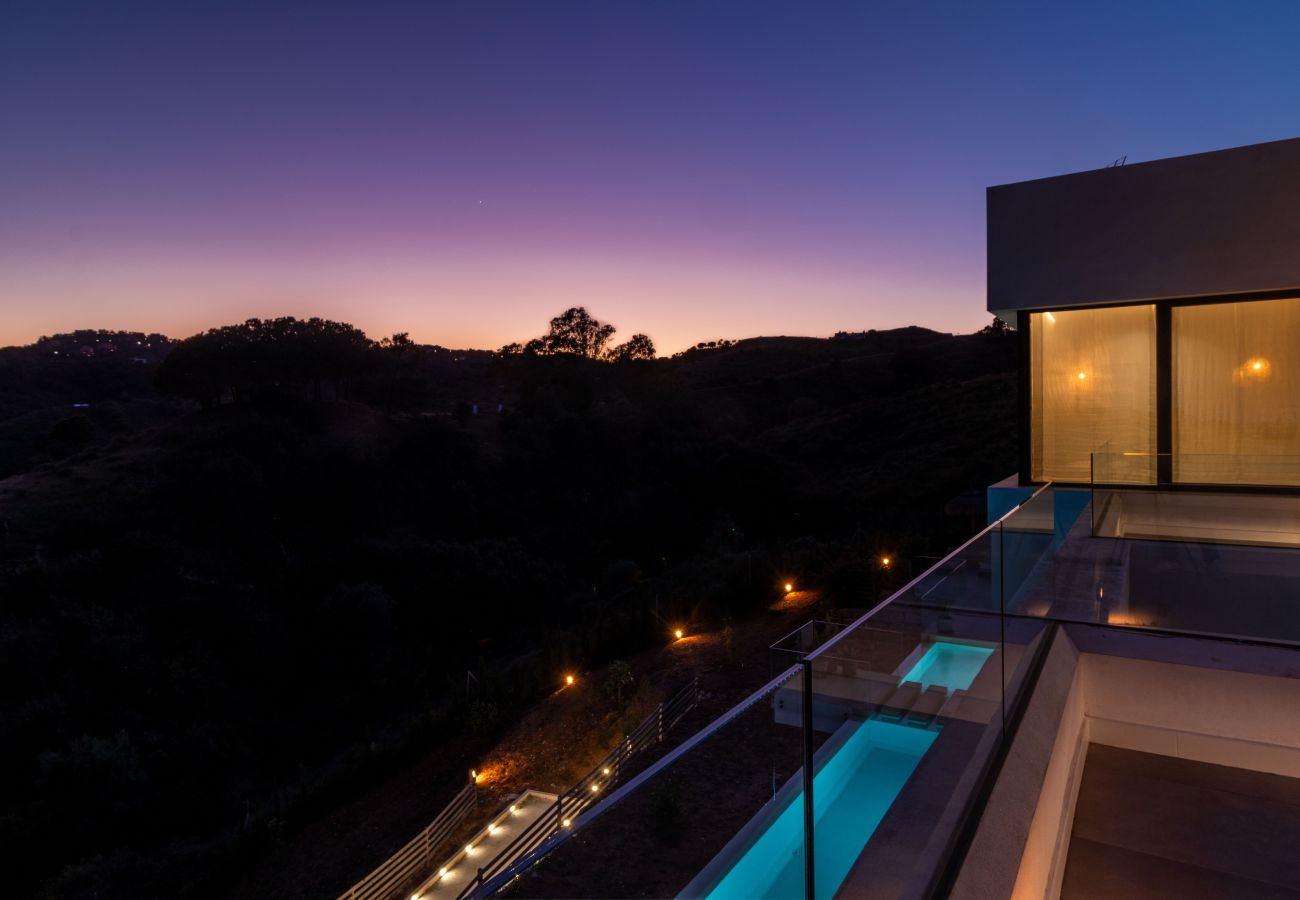 Villa en Mijas Costa - Villa elegante con piscina privada y gimnasio al aire libre