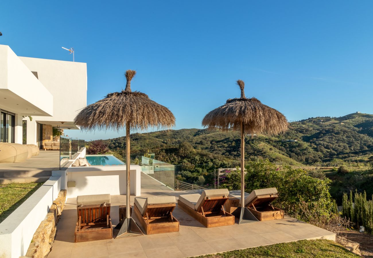 Villa en Mijas Costa - Villa elegante con piscina privada y gimnasio al aire libre
