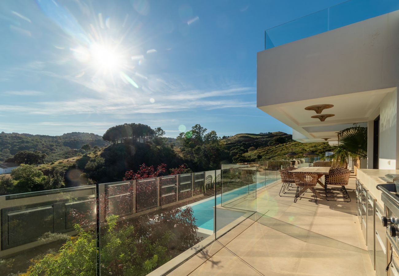 Villa en Mijas Costa - Villa elegante con piscina privada y gimnasio al aire libre