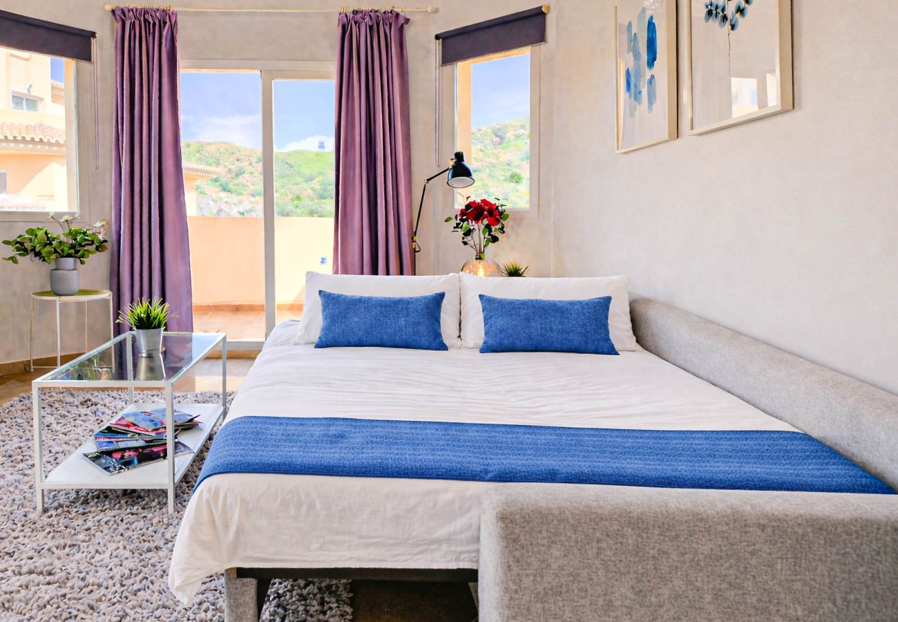 Apartamento en Mijas Costa - 1 bed penthouse apt in Calahonda 