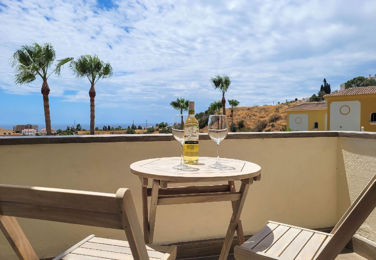 Villa en Mijas Costa - Chalet de 3 dormitorios - piscina compartida @ Jardines de la Suerte