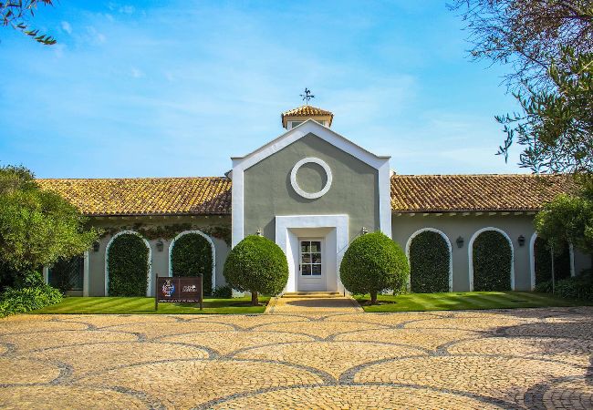 Apartamento en Casares - Moderno apartamento de 2 dormitorios en planta baja Finca Cortesin Apartamento en Casares - Moderno apartamento de 2 dormitorios en planta baja Finca Cortesin
