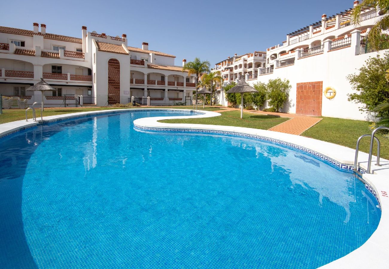 Apartamento en Mijas Costa - Amplio Ático con Vistas Panorámicas