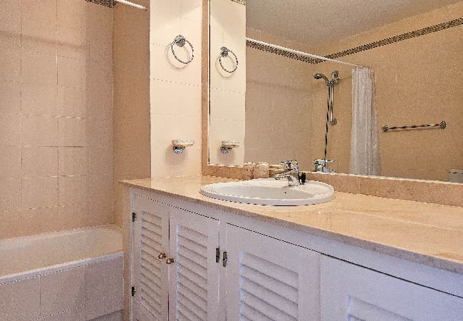 Apartamento en Mijas Costa - Ático de 3 dormitorios en Calahonda Apartamento en Mijas Costa - Ático de 3 dormitorios en Calahonda