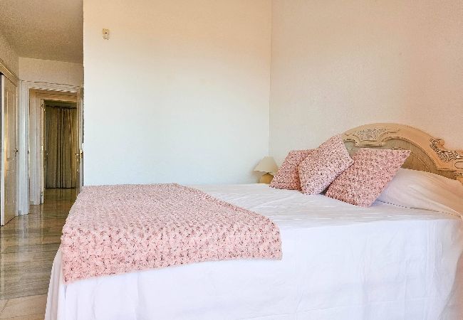 Apartamento en Mijas Costa - Ático de 3 dormitorios en Calahonda Apartamento en Mijas Costa - Ático de 3 dormitorios en Calahonda