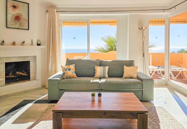 Apartamento en Mijas Costa - Ático de 3 dormitorios en Calahonda Apartamento en Mijas Costa - Ático de 3 dormitorios en Calahonda