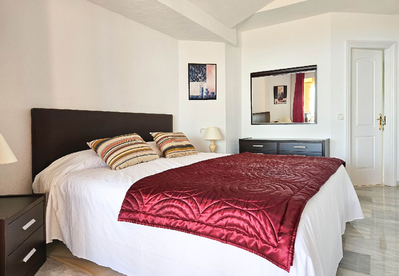 Apartamento en Mijas Costa - Ático de 3 dormitorios en Calahonda