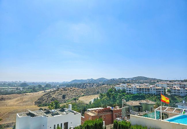 Villa en Mijas Costa - Hermosa villa de 5 dormitorios con piscina Villa en Mijas Costa - Hermosa villa de 5 dormitorios con piscina