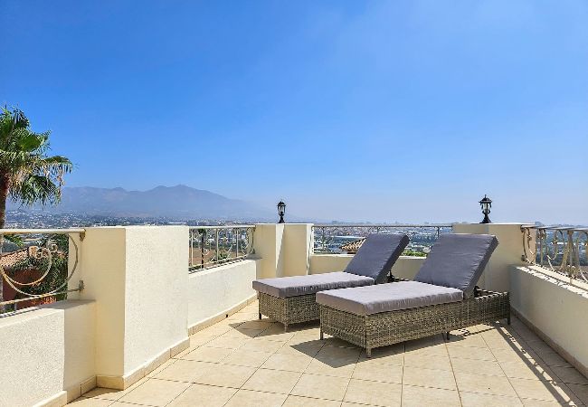 Villa en Mijas Costa - Hermosa villa de 5 dormitorios con piscina Villa en Mijas Costa - Hermosa villa de 5 dormitorios con piscina