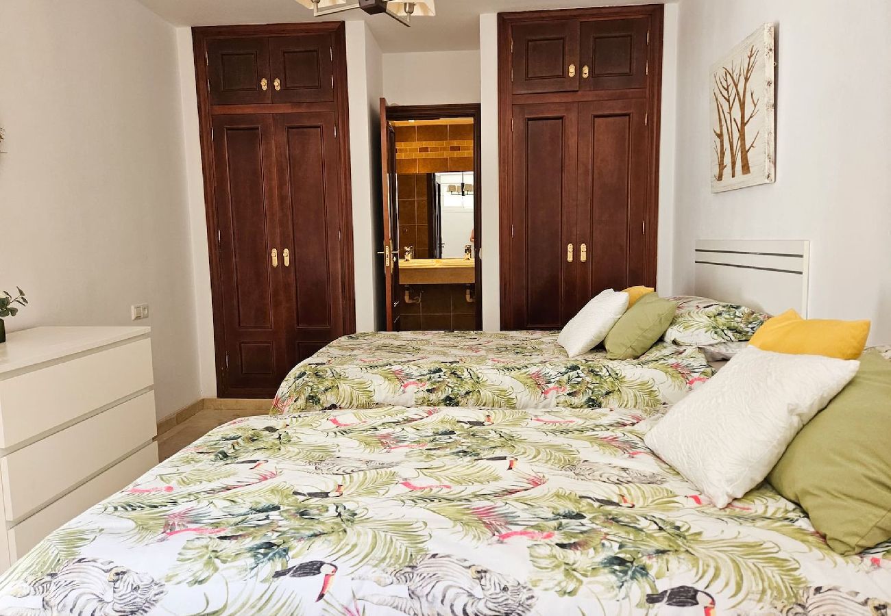 Villa en Mijas Costa - Hermosa villa de 5 dormitorios con piscina