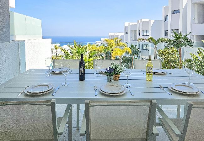 Apartamento en Manilva - Moderno apartamento de 3 habitaciones con increíbles instalaciones. Apartamento en Manilva - Moderno apartamento de 3 habitaciones con increíbles instalaciones.