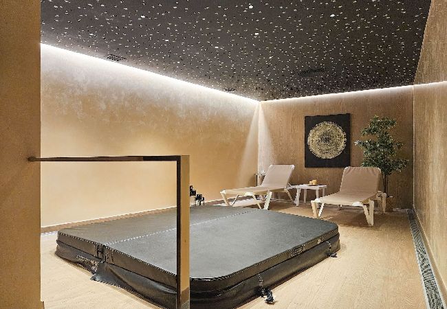 Apartamento en Manilva - Moderno apartamento de 3 habitaciones con increíbles instalaciones. Apartamento en Manilva - Moderno apartamento de 3 habitaciones con increíbles instalaciones.