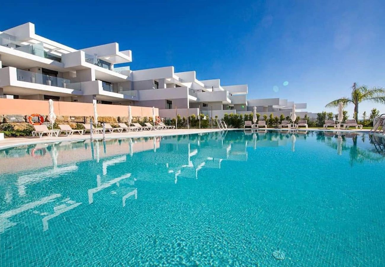 Apartamento en Manilva - Moderno apartamento de 3 habitaciones con increíbles instalaciones.