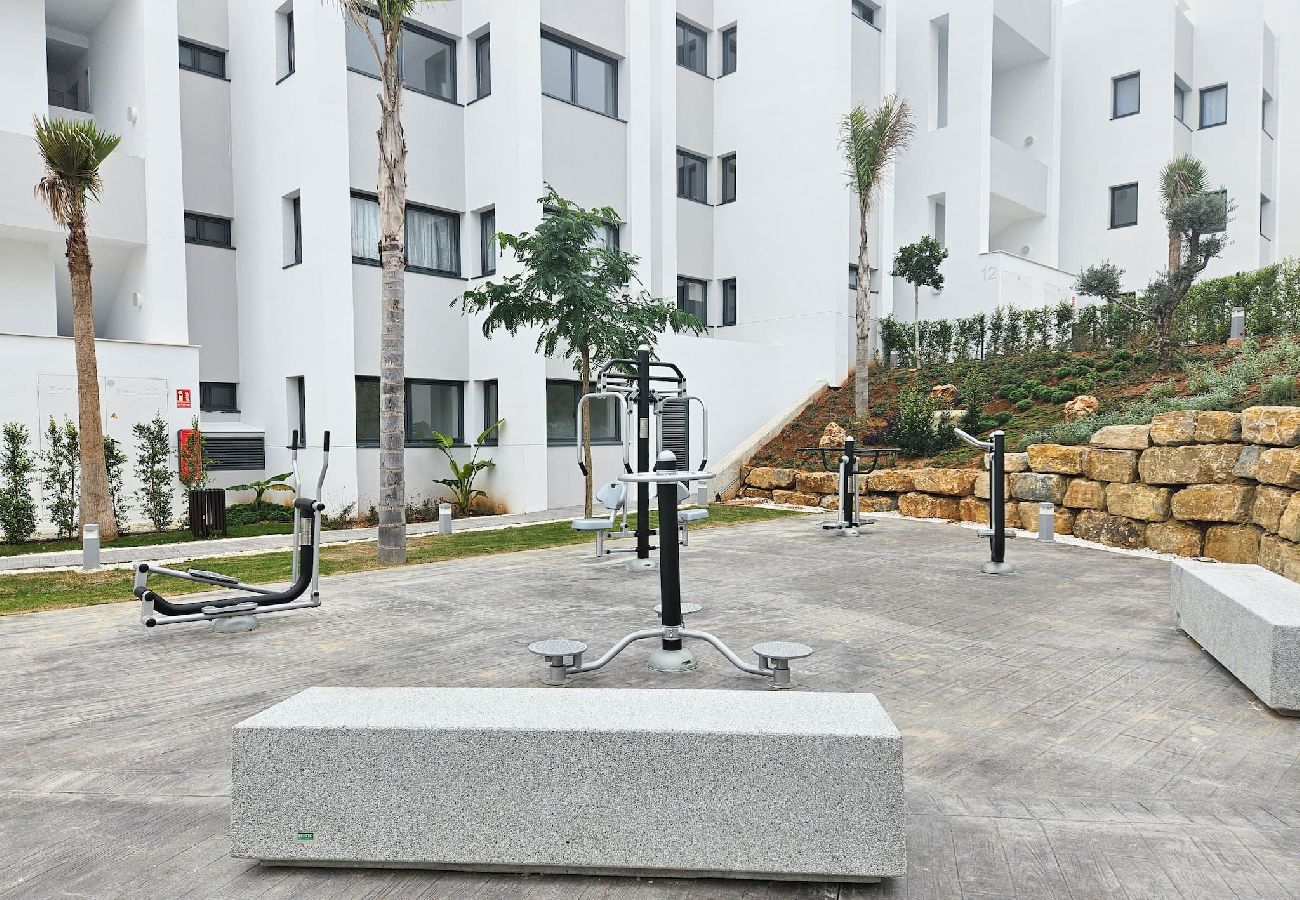 Apartamento en Manilva - Moderno apartamento de 3 habitaciones con increíbles instalaciones.