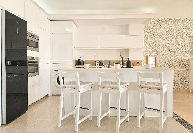 Apartamento en Benalmádena - Propiedad en primera línea de playa en el puerto deportivo de Benalmádena Apartamento en Benalmádena - Propiedad en primera línea de playa en el puerto deportivo de Benalmádena