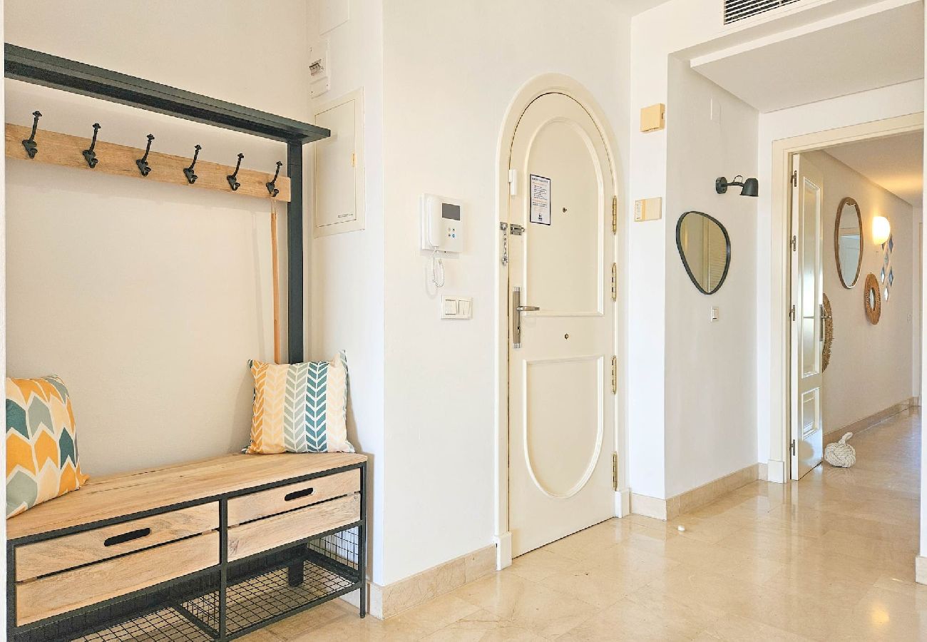 Apartamento en Benalmádena - Propiedad en primera línea de playa en el puerto deportivo de Benalmádena