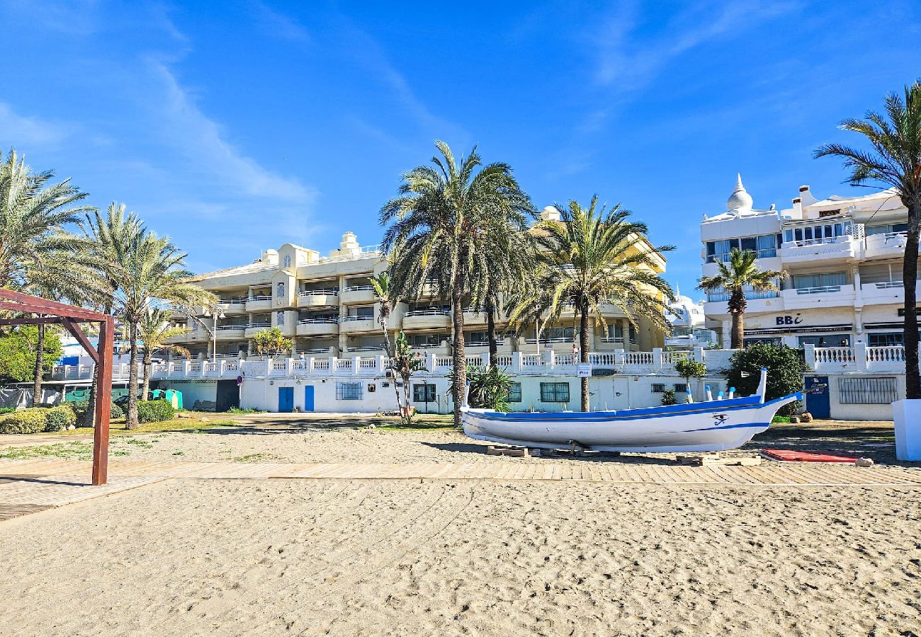 Apartamento en Benalmádena - Propiedad en primera línea de playa en el puerto deportivo de Benalmádena