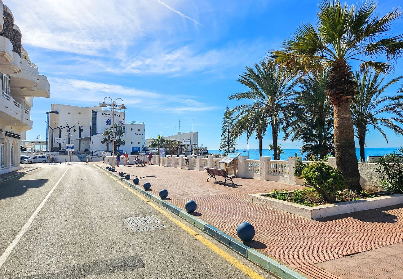 Apartamento en Benalmádena - Propiedad en primera línea de playa en el puerto deportivo de Benalmádena