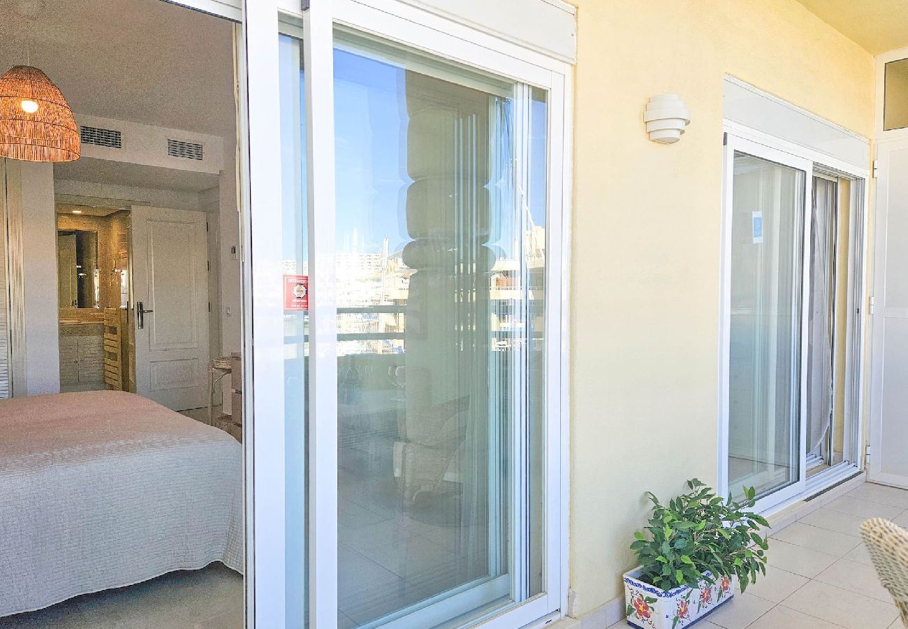 Apartamento en Benalmádena - Propiedad en primera línea de playa en el puerto deportivo de Benalmádena