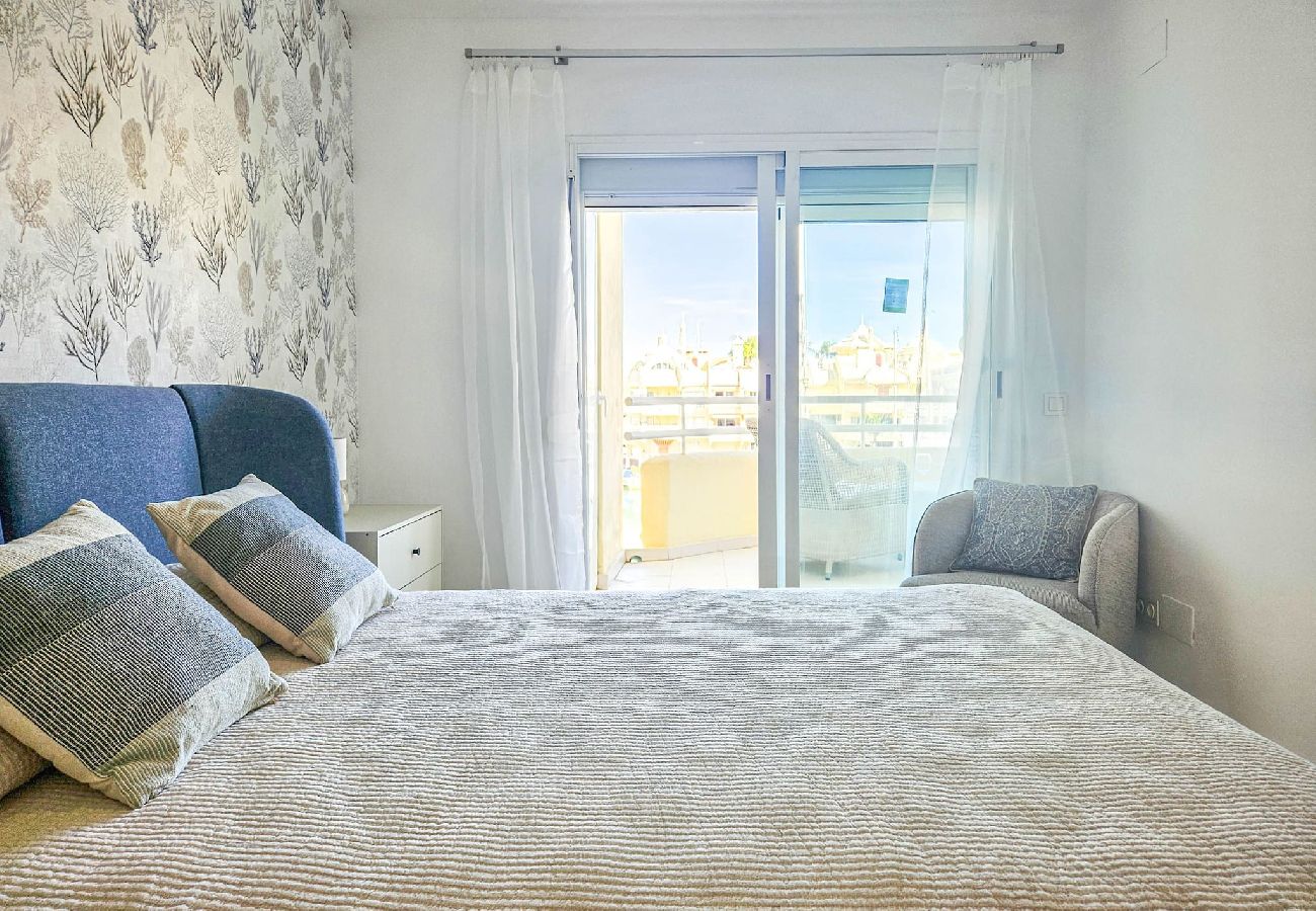 Apartamento en Benalmádena - Propiedad en primera línea de playa en el puerto deportivo de Benalmádena