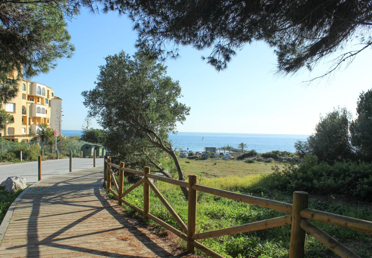 Apartamento en Marbella - Apartamento de dos habitaciones en alquiler en el puerto de Cabopino