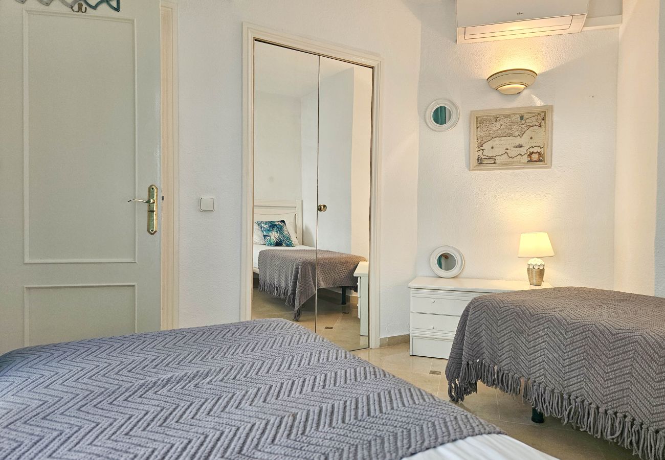 Apartamento en Mijas Costa - Apartamento con vistas al mar en El Portón Calahonda