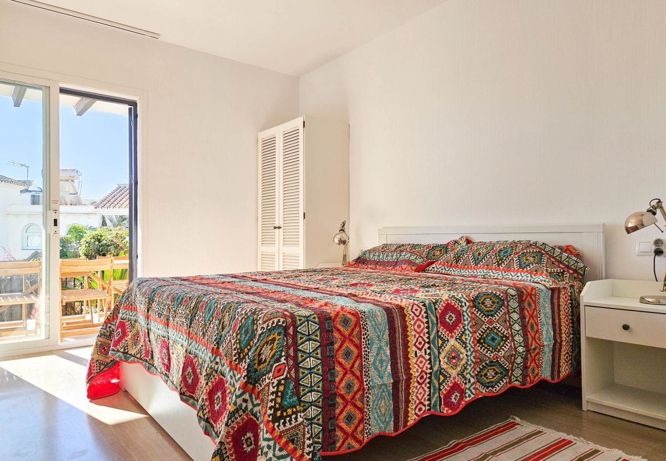 Casa adosada en Mijas Costa - Preciosa casa adosada de 6 dormitorios muy cerca del mar El Faro