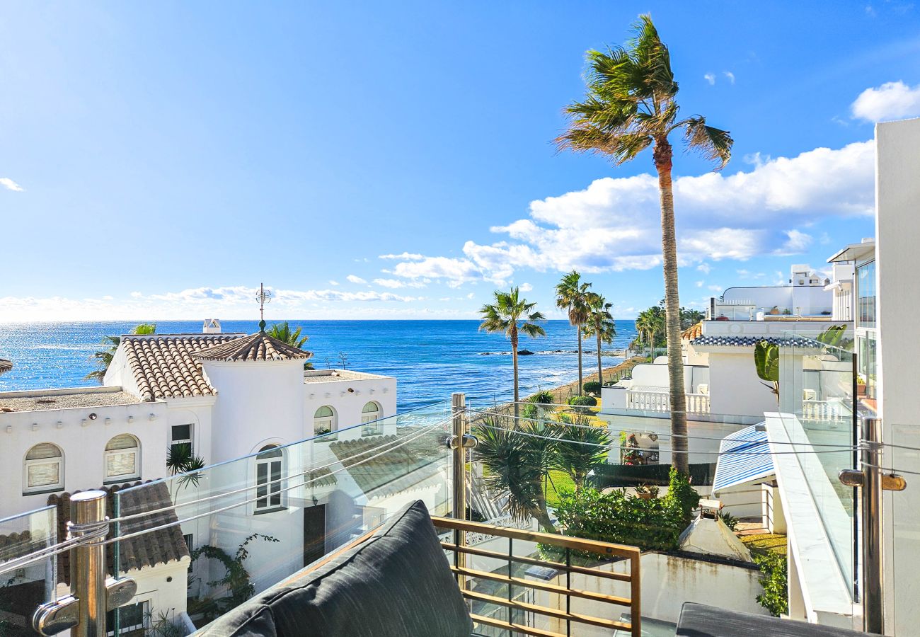 Casa adosada en Mijas Costa - Preciosa casa adosada de 6 dormitorios muy cerca del mar El Faro