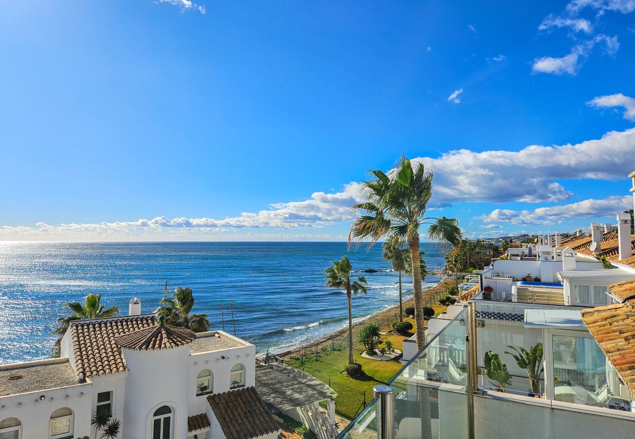Casa adosada en Mijas Costa - Preciosa casa adosada de 6 dormitorios muy cerca del mar El Faro