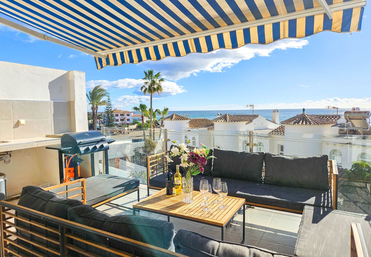 Casa adosada en Mijas Costa - Preciosa casa adosada de 6 dormitorios muy cerca del mar El Faro