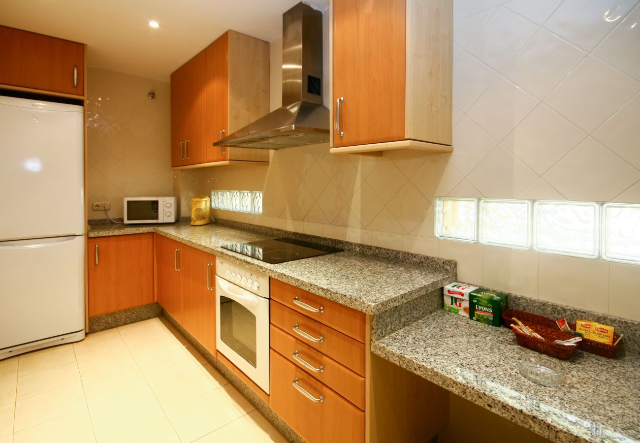 Apartamento en Marbella - Lujoso Apartamento de Dos Dormitorios Fabulosas Vistas al Golf