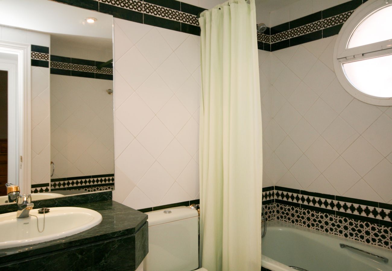 Casa adosada en Estepona - Casa adosada de tres dormitorios en Garden Beach Estepona