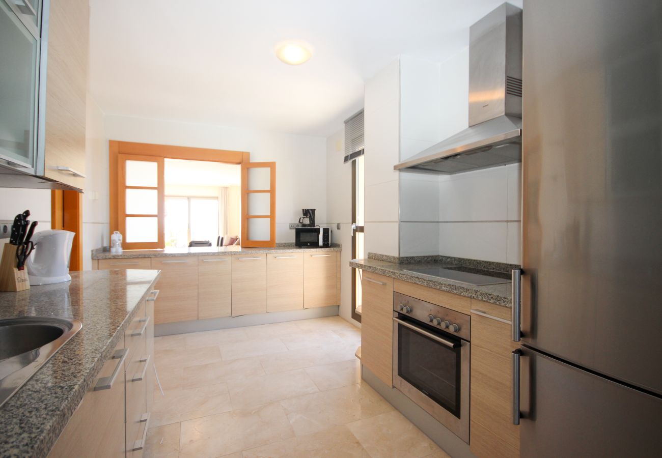 Apartamento en Benahavís - Atico de 2 dormitorios cerca de Benahavis con vistas impresionantes