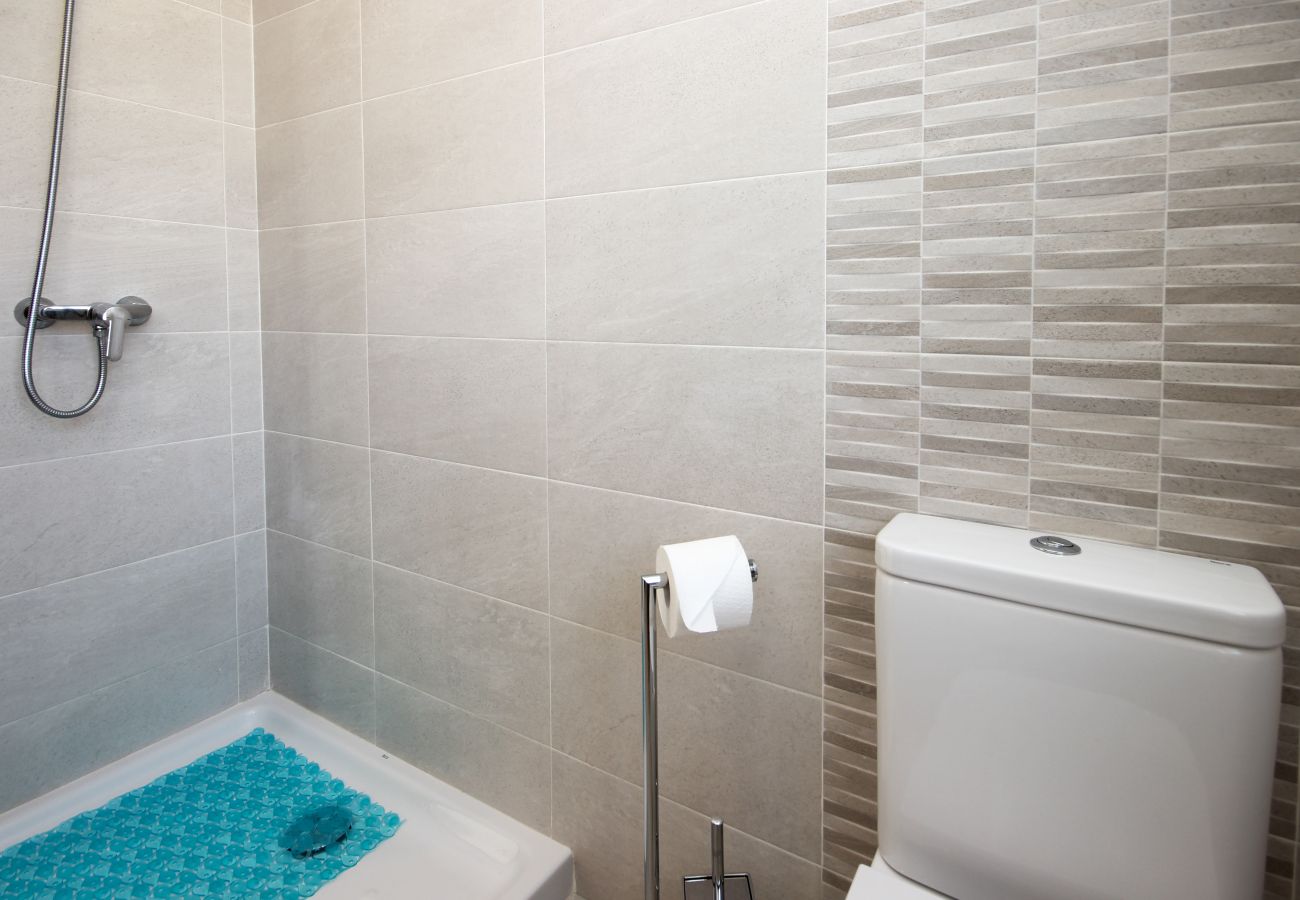 Villa en Mijas Costa -  Villa espectacular de 4 dormitorios en primera línea de golf con piscina privada y vistas al mar en La Cala de Mijas