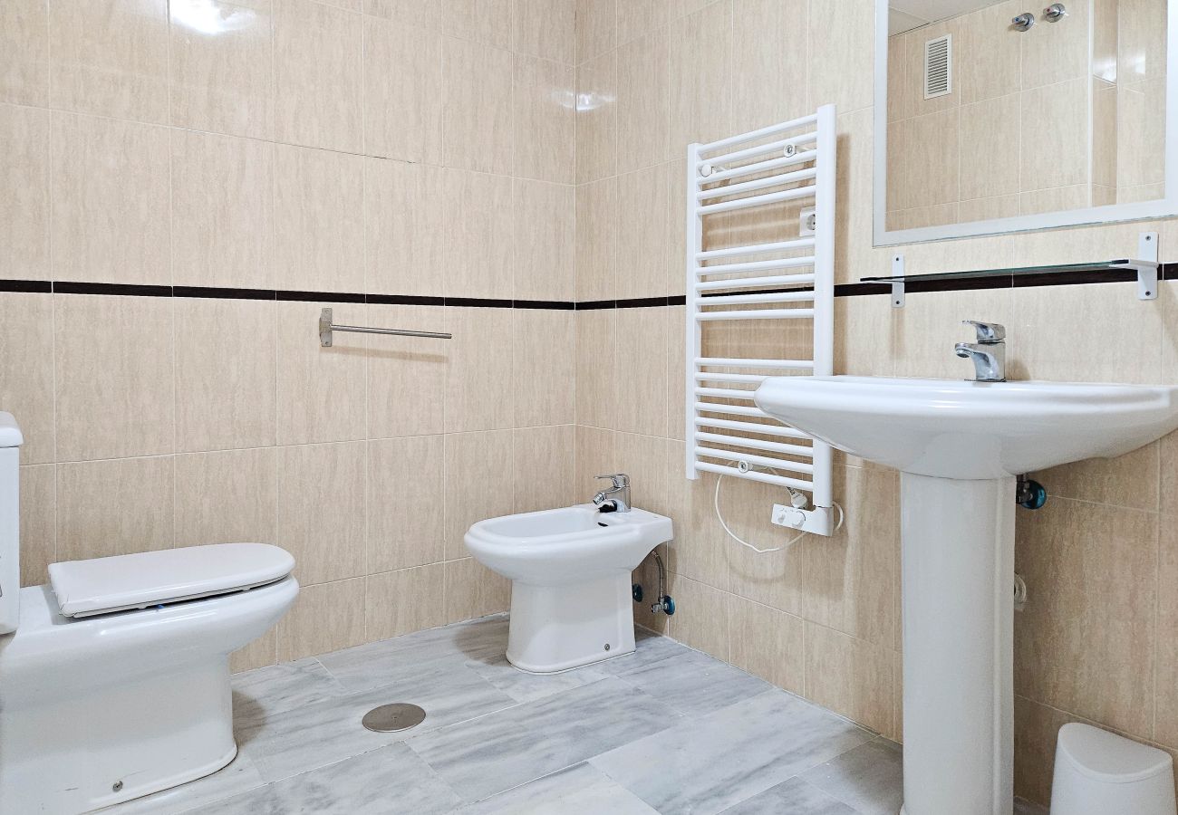 Apartamento en Manilva - Precioso ático dúplex con vistas al mar en Manilva