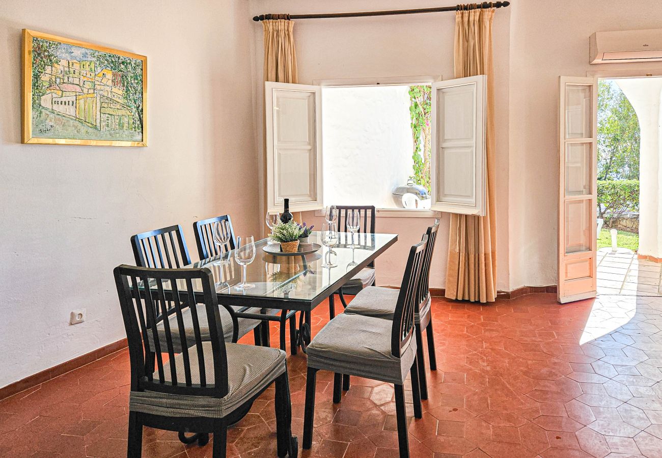 Casa adosada en Marbella - Casa adosada de tres dormitorios en Los Altos de Marbella