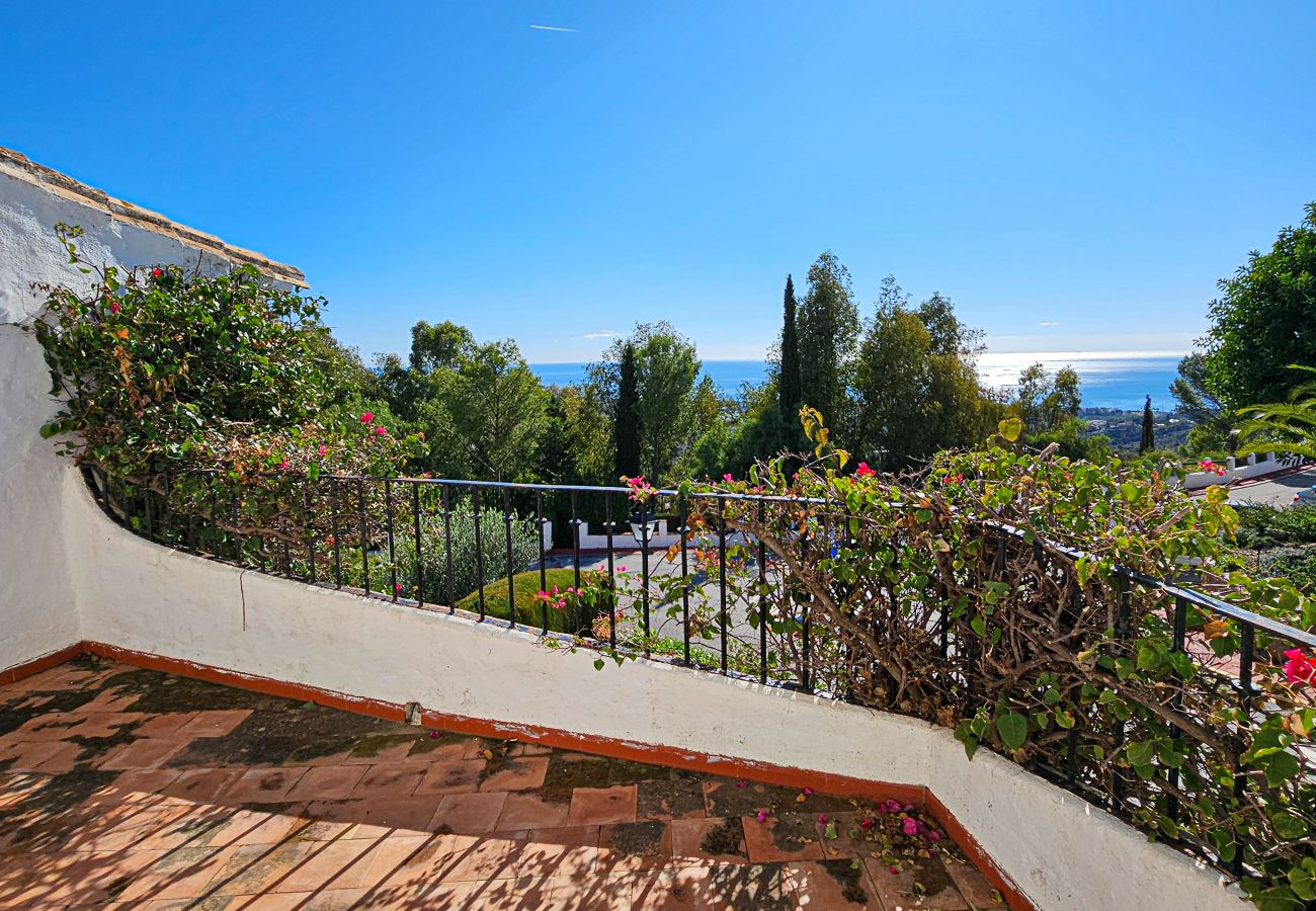 Casa adosada en Marbella - Casa adosada de tres dormitorios en Los Altos de Marbella