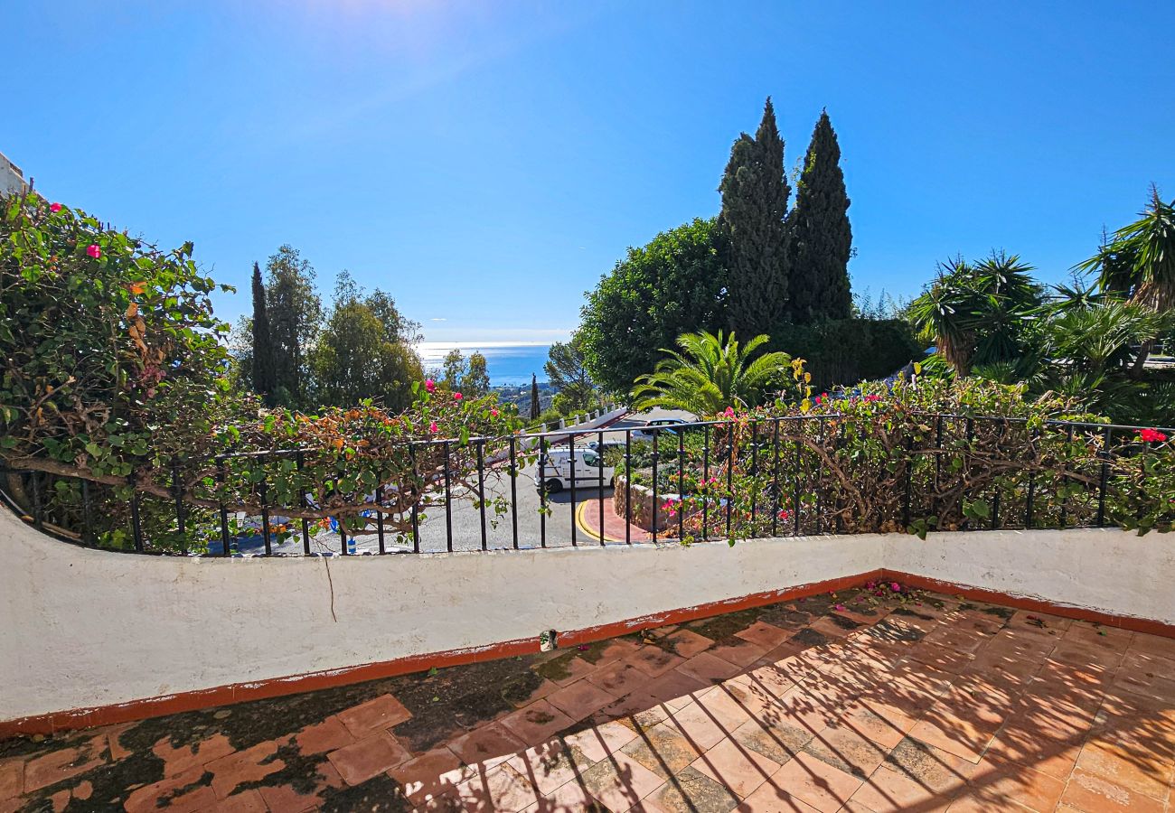 Casa adosada en Marbella - Casa adosada de tres dormitorios en Los Altos de Marbella