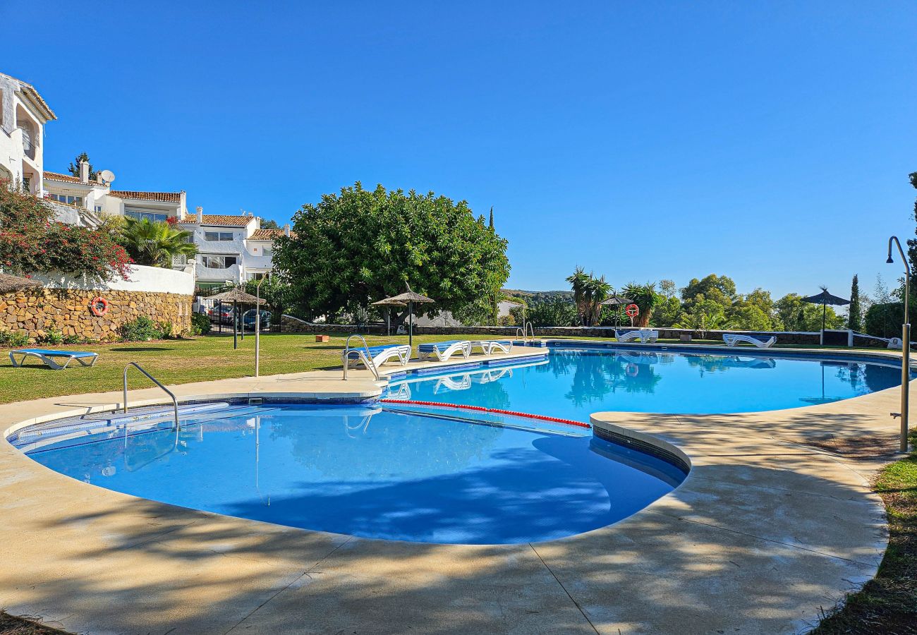 Casa adosada en Marbella - Casa adosada de tres dormitorios en Los Altos de Marbella