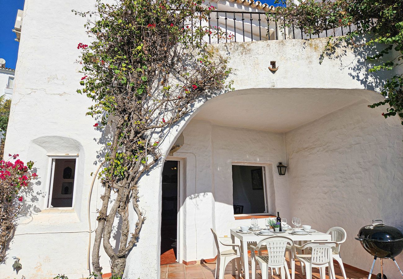 Casa adosada en Marbella - Casa adosada de tres dormitorios en Los Altos de Marbella