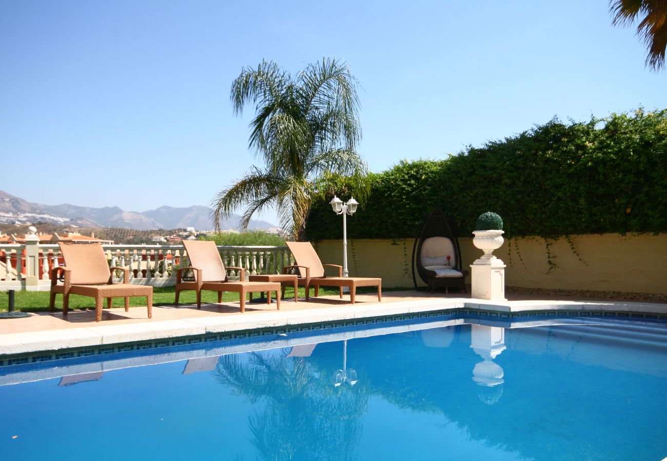 Villa en Mijas Costa - Villa de cuatro dormitorios en alquiler en Mijas Costa
