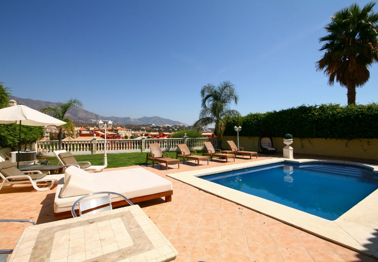 Villa en Mijas Costa - Villa de cuatro dormitorios en alquiler en Mijas Costa