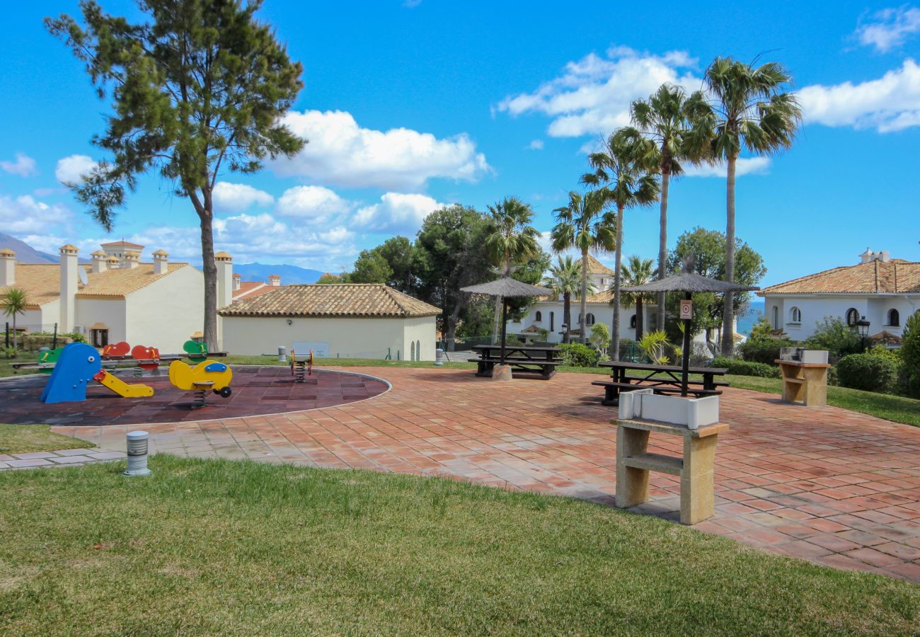 Apartamento en Manilva - Apartamento de dos dormitorios en Duquesa Golf & Gardens Manilva