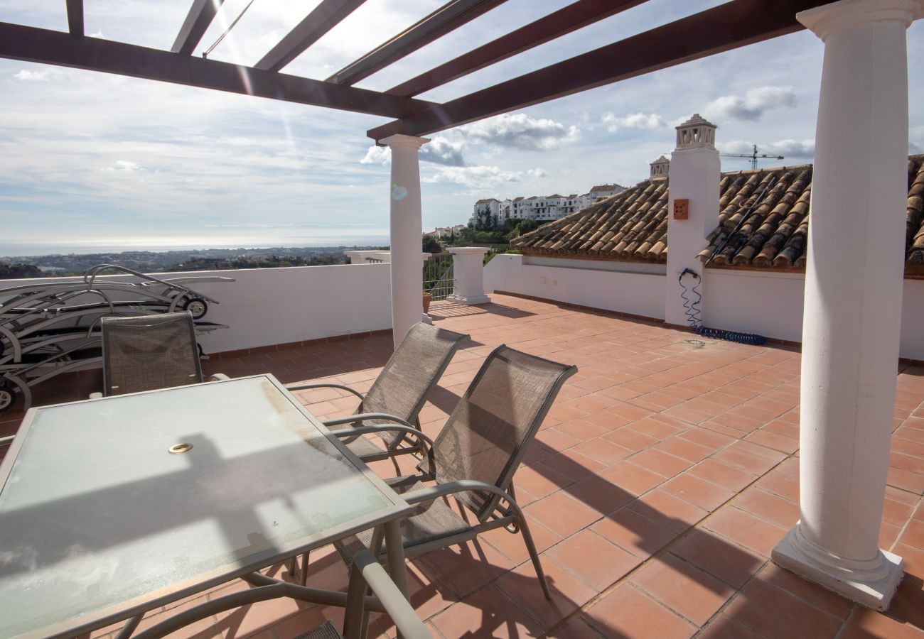 Apartamento en Benahavís - Atico de 3 dormitorios en el golf