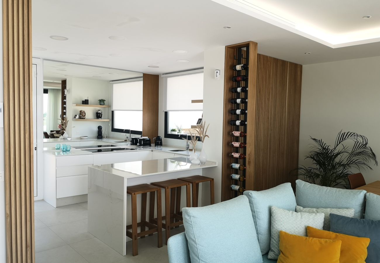 Villa en Estepona - Villa de lujo de 4 dormitorios en Valle Romano, Estepona con piscina infinita privada y magníficas vistas